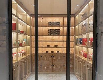 恒溫恒濕雪茄柜