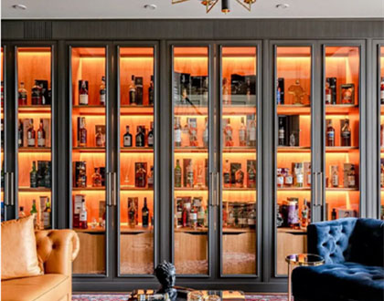 別墅客廳酒柜