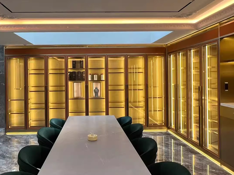 酒柜定制怎么找廠家